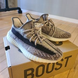 Adidas Yeezy Zyon size 8